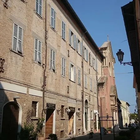 ベッド・アンド・ブレックファスト Fratelli セニガッリア